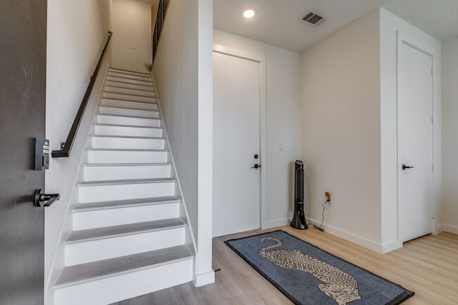 Photo - LUXURY 3-BEDROOM TOWNHOUSE AT GRAYSON HOUSE