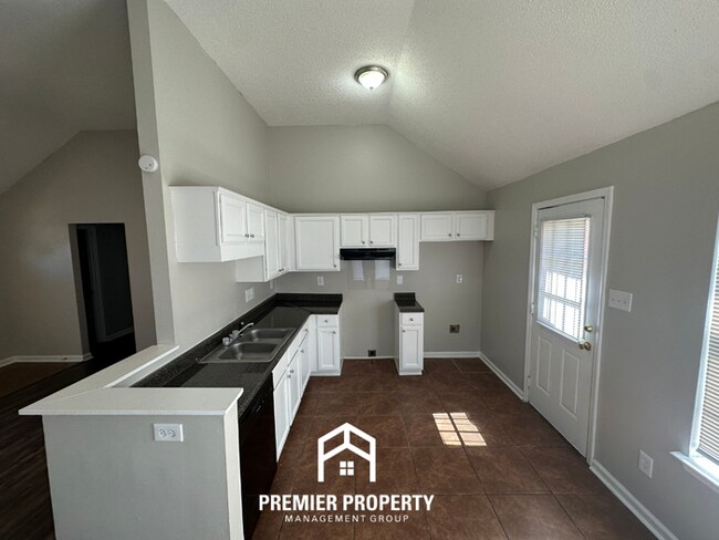 Photo - 4715 Lace Bark Cove