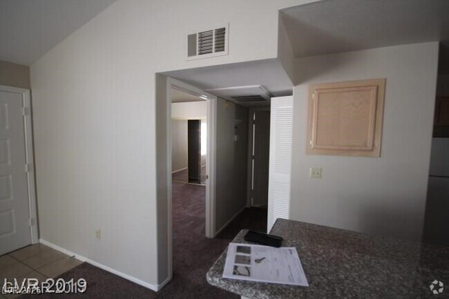 Building Photo - 2251 Wigwam Pkwy Unit 1621 Rental