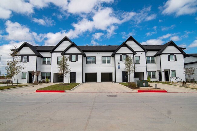 Photo - Emerson at Trace