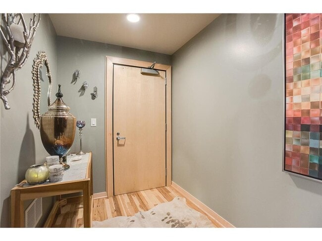 Photo - 740 Portland Ave Unidad 603