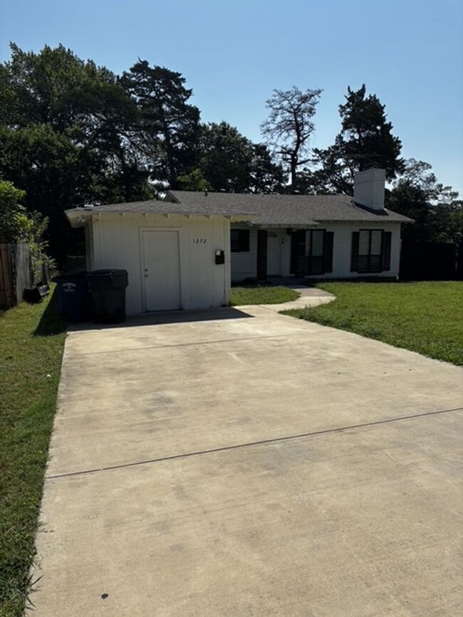 Photo - 1272 Cedar Haven Ave