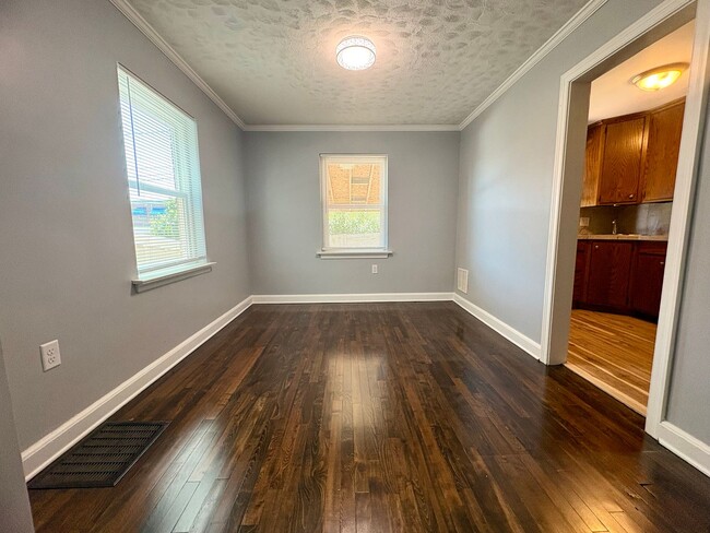 Photo - 2 Bedroom Available in Lancaster!