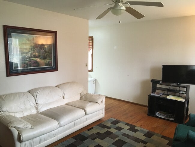 Photo - 1405 Maxwell Ave Unidad 1405