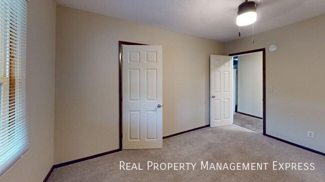 Photo - 3 Bedroom 1 Bathroom Unit