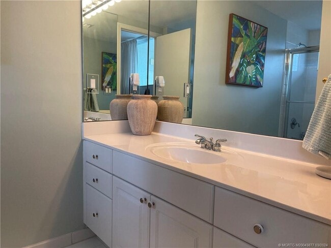 Building Photo - 8600 S Ocean Dr Unit 303