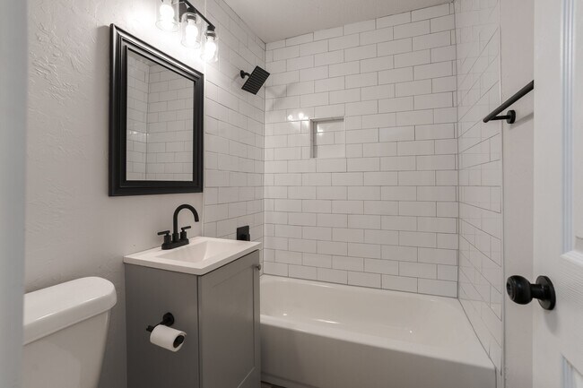 Photo - 600 SW 33rd St