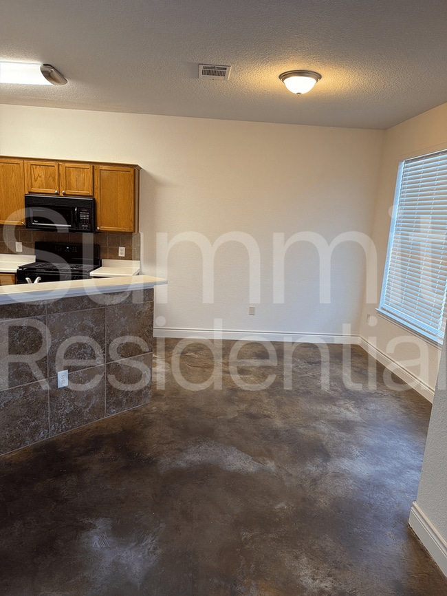 Photo - 190 Prairie Springs Loop