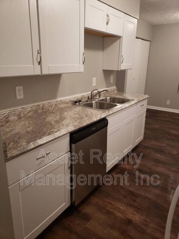 Photo - 9157 Cedarpark Ln NW