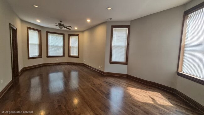 Photo - 3238 N Hamlin Ave Unit 2