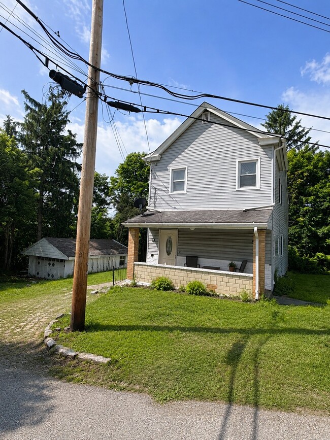 Photo - 135 Dunn St