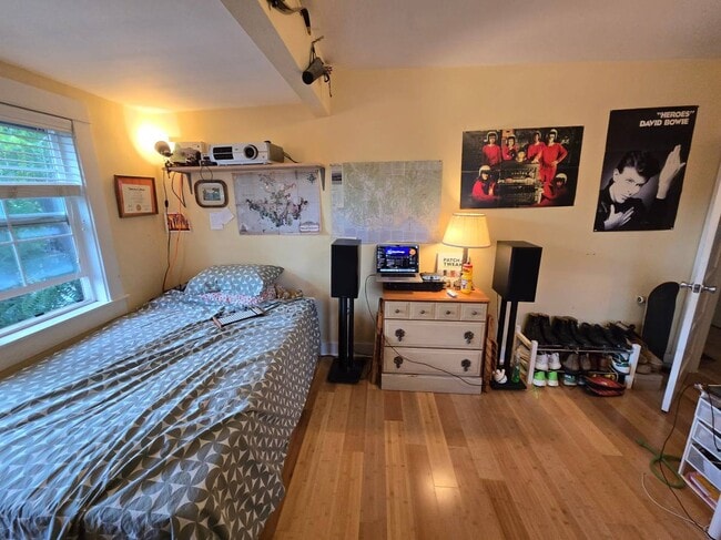 Photo - 3915 N Vancouver Ave