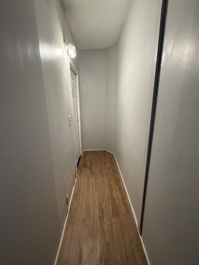 Photo - 658 Cooper St Unit Apt #2 - Upper