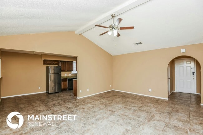 Photo - 617 Park Center Blvd