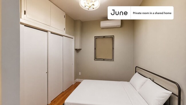 Building Photo - Room in Shared 5 bed/2 bath home in Sunset Park