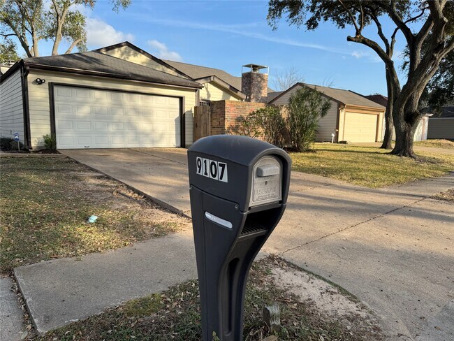 Photo - 9107 Ketchwood Dr