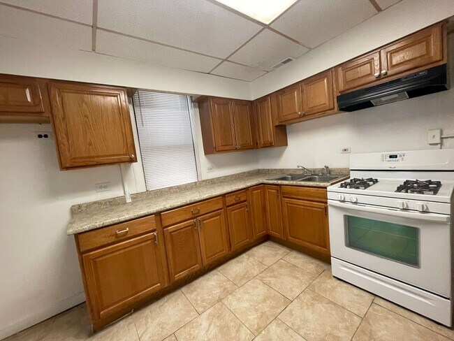 Photo - 7216 S Emerald Ave Unit 1