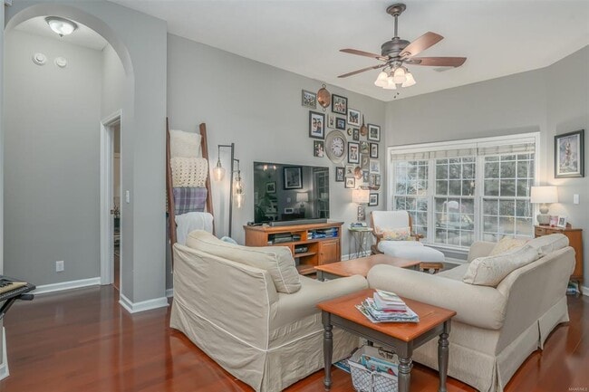 Photo - 9211 Hanston Pl