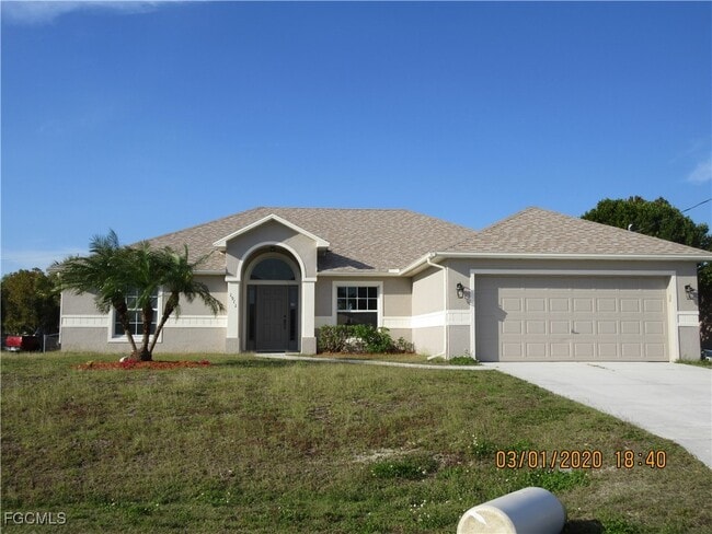 Building Photo - 1911 SW 12th Ln Rental
