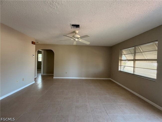 Photo - 18433 Iris Rd