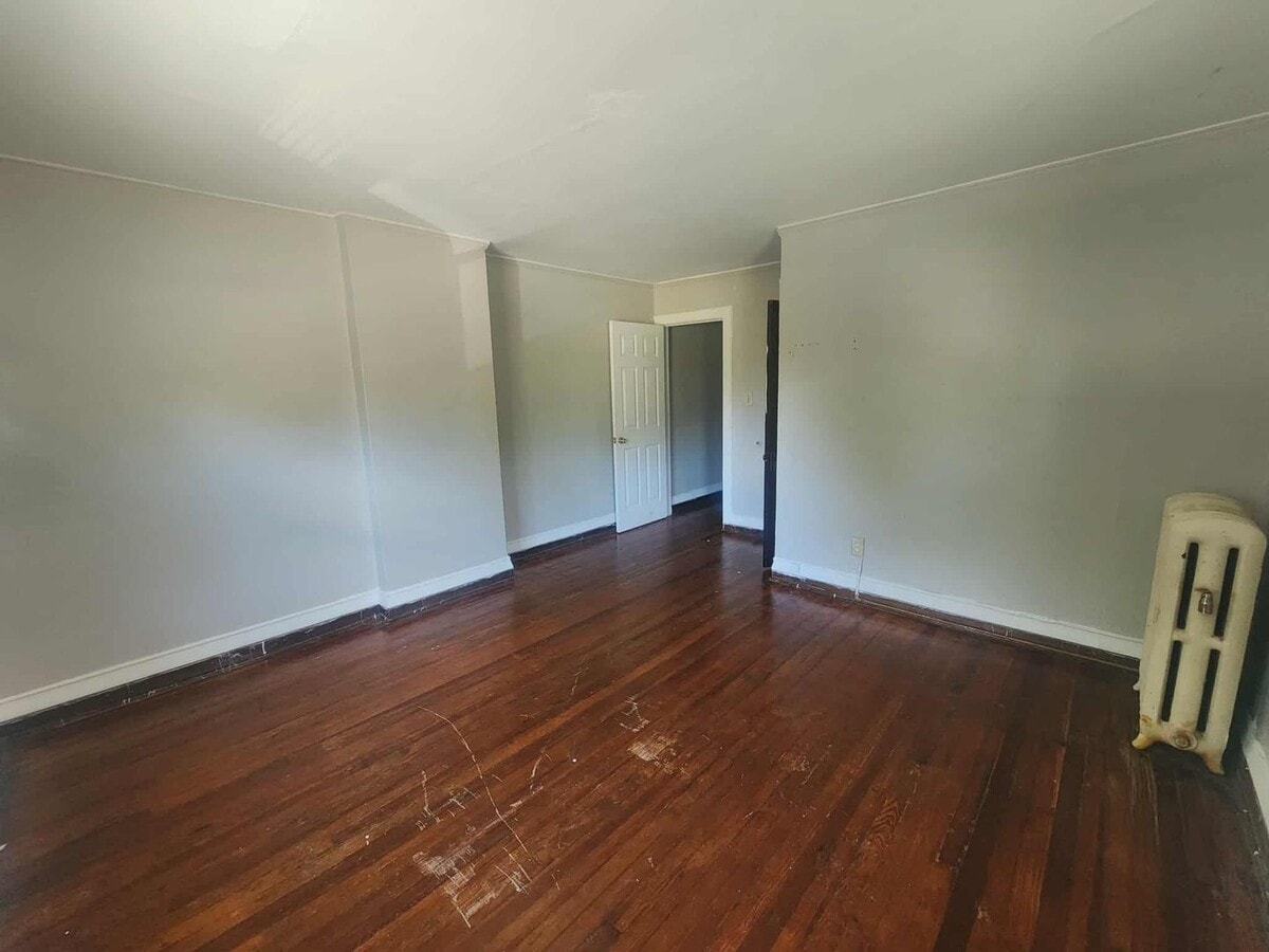 Photo - 1105-1107 Grafton Ave Unit 1107