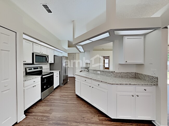 Photo - 3155 Olde Sutton Parke Dr