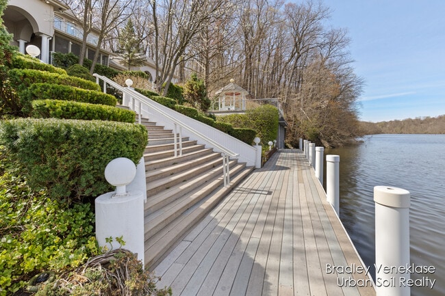 Photo - 7635 Sandy Hollow Ln SE
