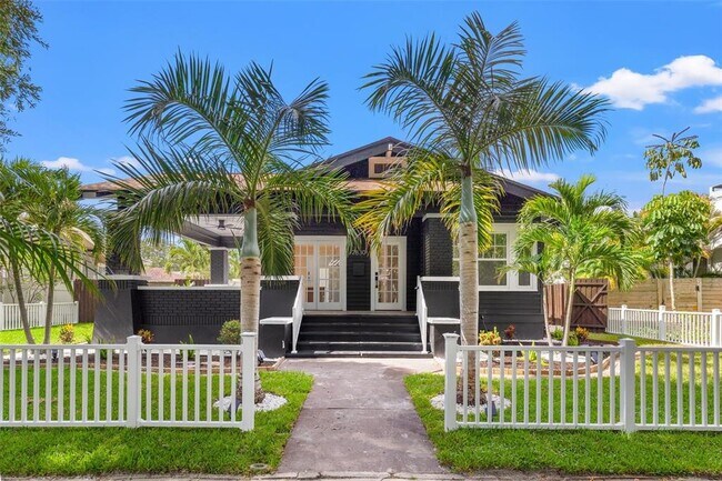 Photo - 2830 2nd Ave N