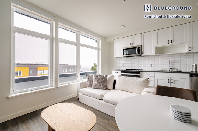 Photo - 1000 E Yesler Wy Unidad SI FL8-ID853