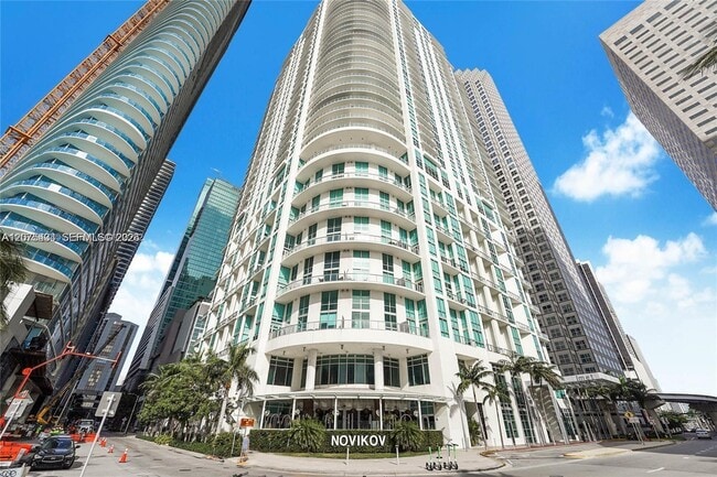 Building Photo - 300 S Biscayne Blvd Unit L-432