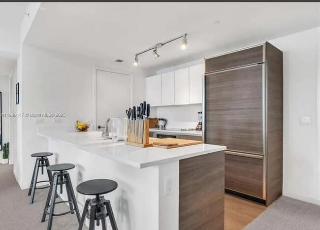 Building Photo - 1100 S Miami Ave Unit 3708