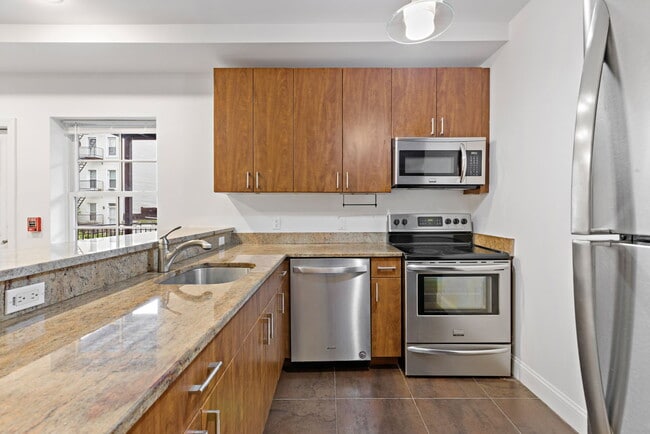 415 Jackson St