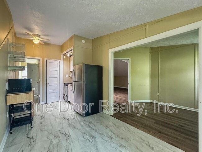 Photo - 1107 B Richmond Rd