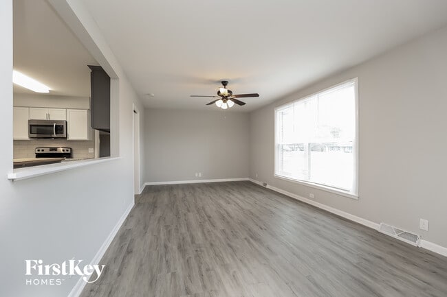 Photo - 159 Wessington Pl