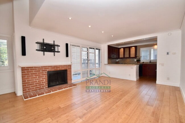 Photo - 40 Cypress Pl