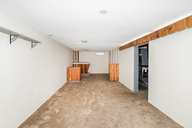 Photo - Enchanting 3 bed, 1 bath home in Columbia ...