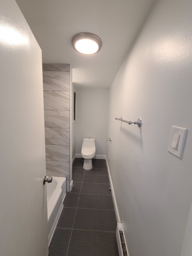 Oak Woods (Collingswood Forest LLC) Apartments Collingswood, NJ