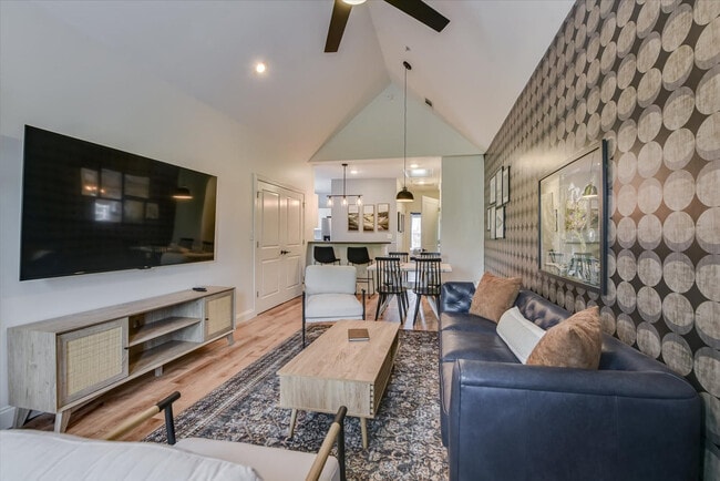 Photo - 351 Landing Dr Unidad ID1127049P