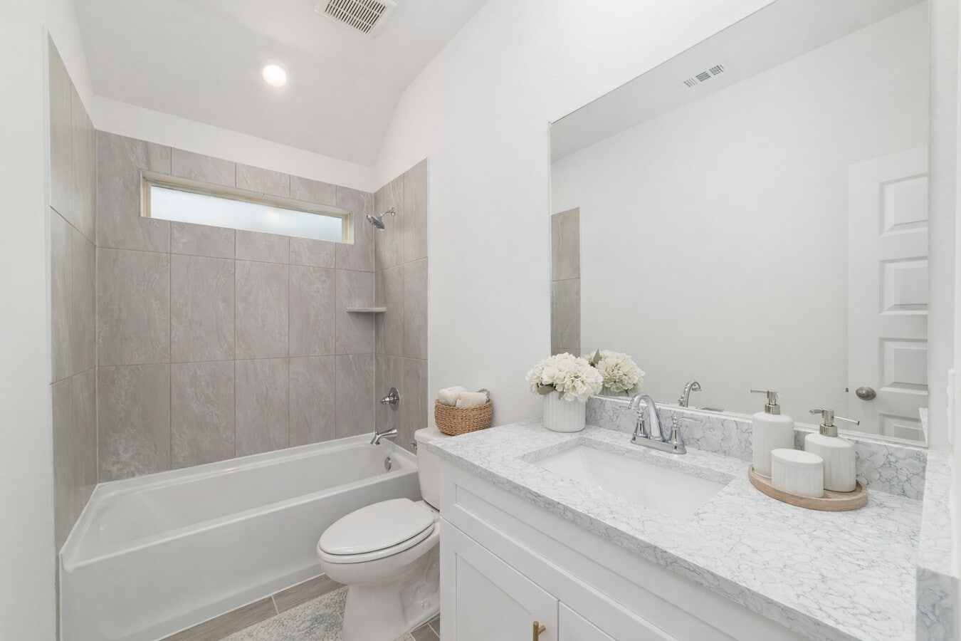 Photo - 1118 Elsinore Dr