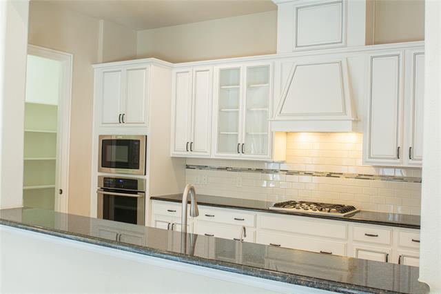 Photo - 638 Enfield Dr