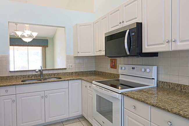 13927 Lily Pad Cir Unidad 13927 Lily Pad Circle