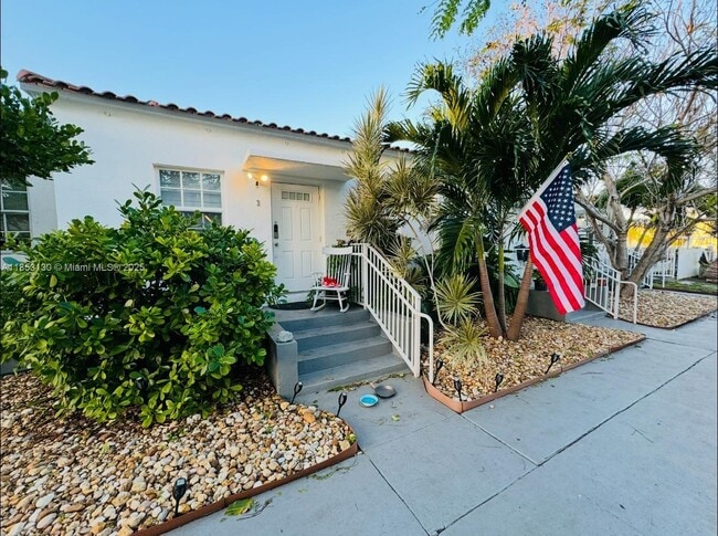 Building Photo - 8401 Crespi Blvd Rental