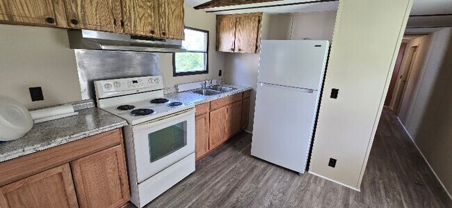 Photo - 2005 Shaw Ct