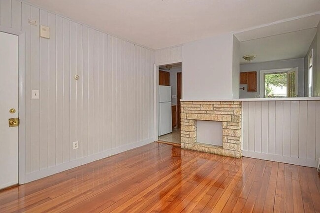 Photo - 38 Water St Unit 2