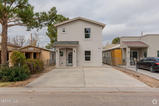 Building Photo - 617 Main St Rental