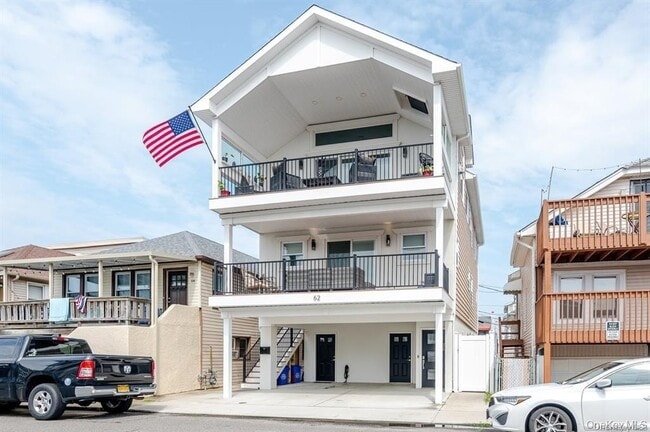 Building Photo - 62 Ohio Ave Unit Upper Rental