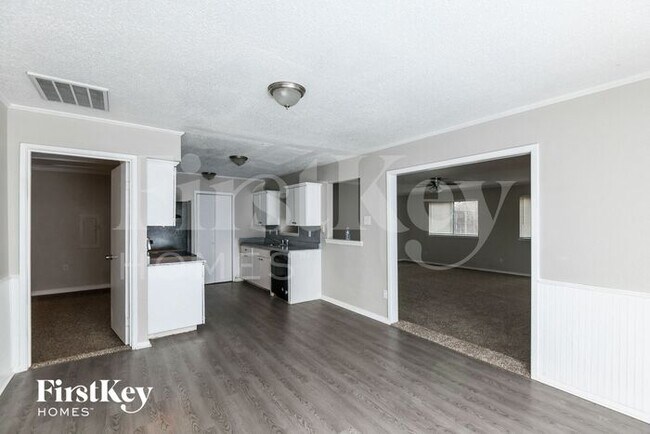 Photo - 3630 Williamsburg Dr House