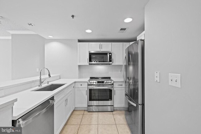 Photo - 777 7th St NW Unit 1021