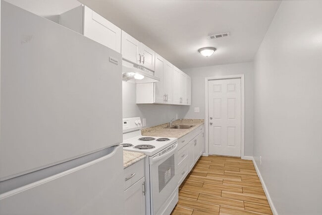 Photo - 615 Oliver St NW Unit 02