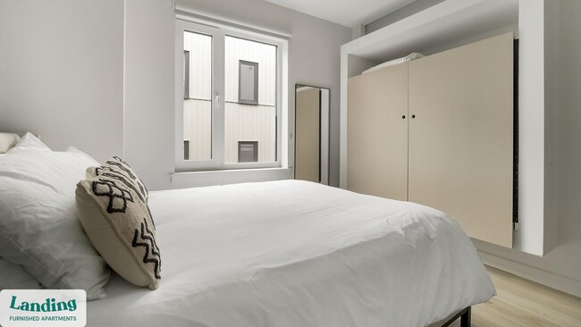 Photo - 2009 N Howard St Apartment Unit 324.1409547
